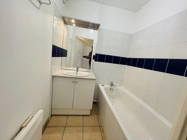 Location Appartement 2 pièces 48 m2 à Millau