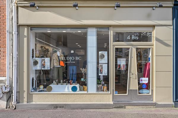 Issy-les-Moulineaux (92130) Local 75m2