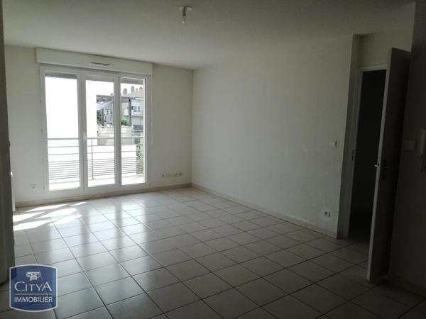 Appartement à louer 2 pièces 55.45m² Nîmes (30000)