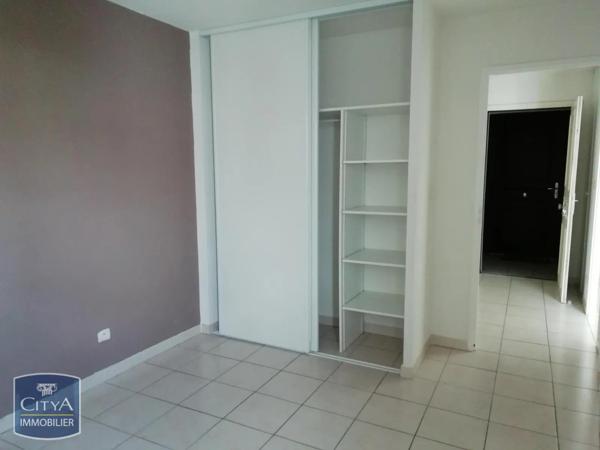 Appartement à louer 2 pièces 55.45m² Nîmes (30000)