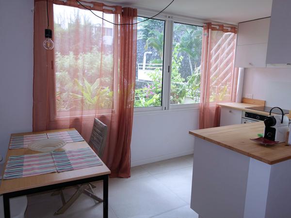 Centre de la Montagne, Magnifique T3 rénové de 61m² ! Saint-Denis (97400)