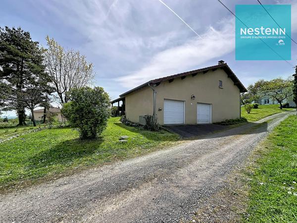 Maison Montbrison - Plain pied - 3 chambres , possibilité 4 - secteur calme - beau terrain