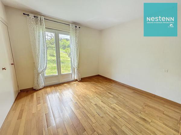 Maison Montbrison - Plain pied - 3 chambres , possibilité 4 - secteur calme - beau terrain