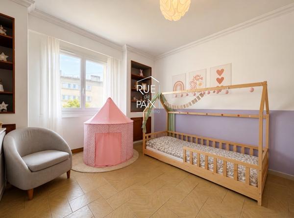 86100 CHATELLERAULT Maison Chatellerault 8 pièce(s) 165 m2