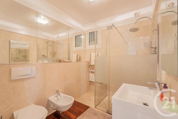 Maison à vendre  8 pièces - 238,36 m 2   NICE  - 06