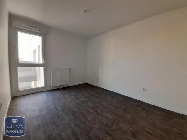 Appartement à louer 2 pièces 43.21m² Saran (45770)
