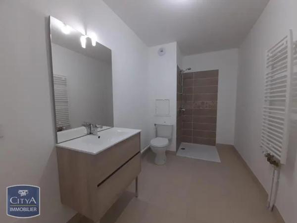 Appartement à louer 2 pièces 43.21m² Saran (45770)
