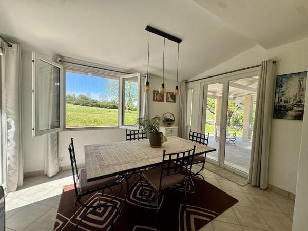 Maison en pierre 244 m², 1,2 ha arboré