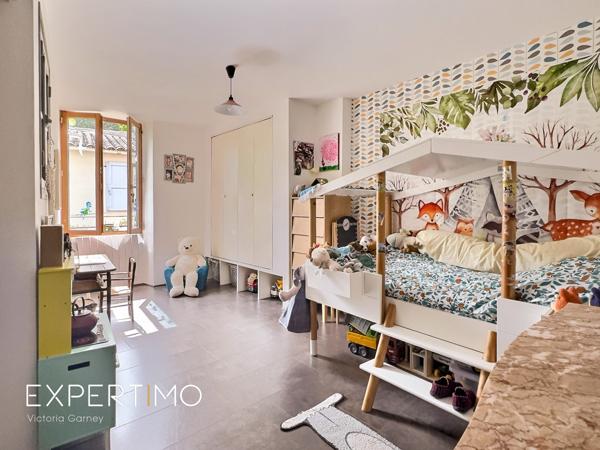 Rians (83560) Charmante maison de village avec extérieur