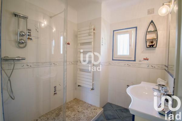 Maison à vendre 10 pièces 244 m² Antibes