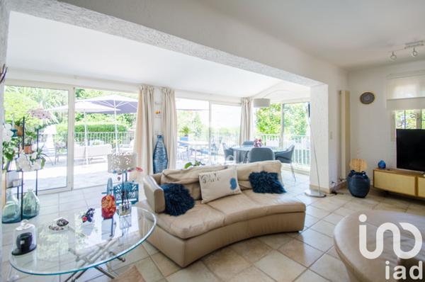 Maison à vendre 10 pièces 244 m² Antibes
