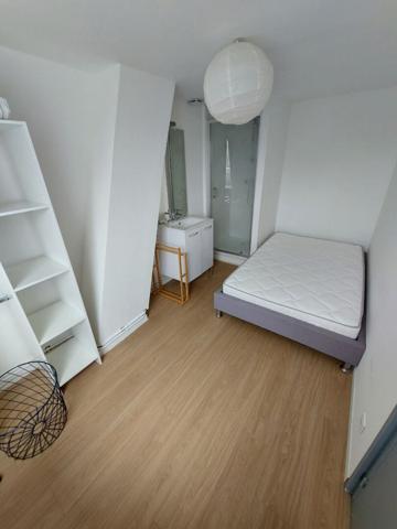 Colocation dans une maison à Croix 5 pièce(s) 95 m2 - proche Barbieux