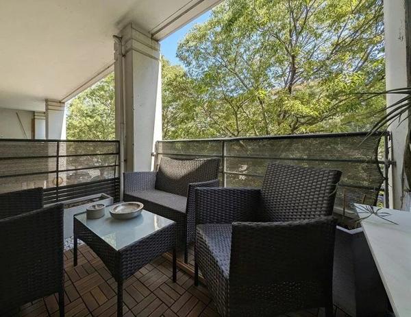 Vente                                                      Appartement
                        
                     2 pièces                      53 m2                     à Miramas