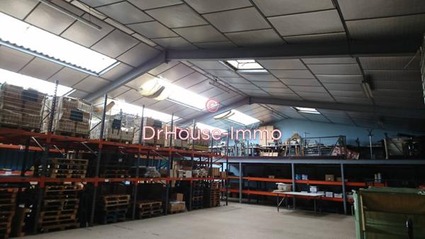 Bureau à vendre 15 pièces de 2 225 m²