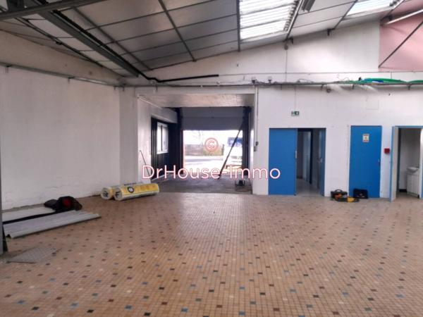 Bureau à vendre 15 pièces de 2 225 m²