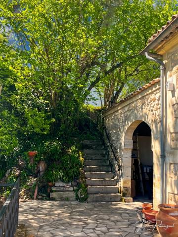 Propriété d’Exception en Bord de Dordogne