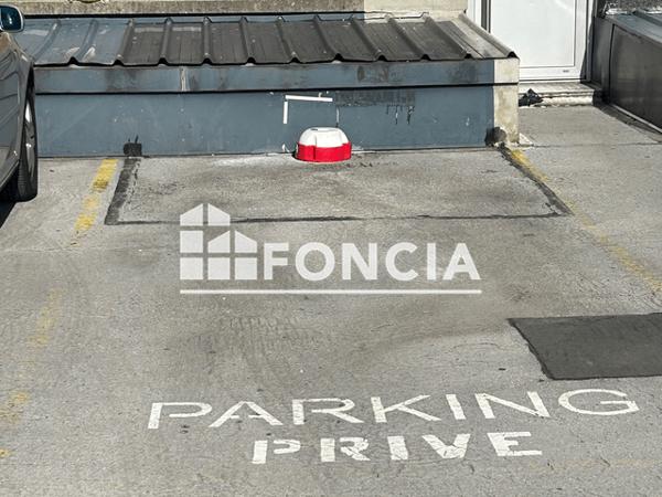 Location Parking - 15 AVENUE DU RHONE Annecy 74000