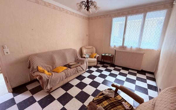 Maison à vendre    6 pièces •  Milhaud