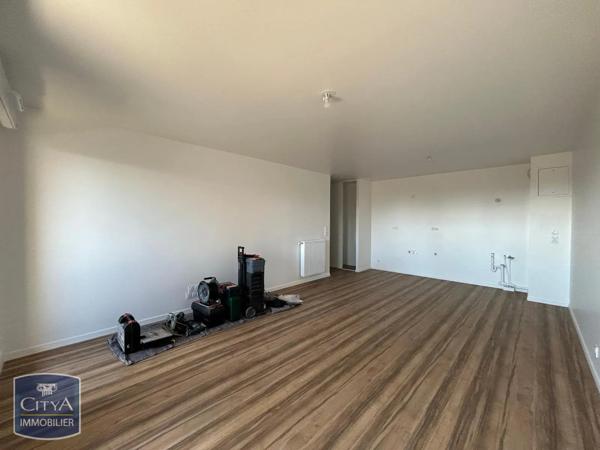 Appartement à louer 3 pièces 63.9m² Angers (49000)