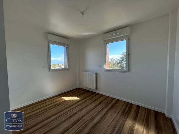 Appartement à louer 3 pièces 63.9m² Angers (49000)