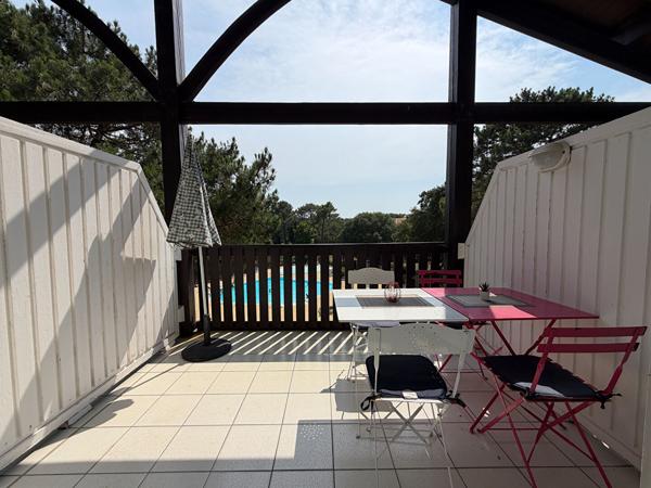 T2 + mezzanine, piscine et vue golf