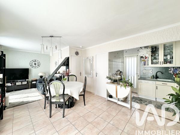 Maison à vendre 4 pièces 54,57 m² Sainte-Geneviève-des-Bois
