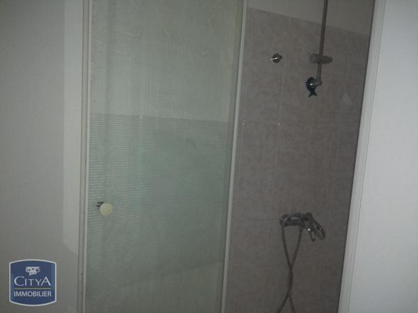 Appartement à louer 1 pièce 27.32m²