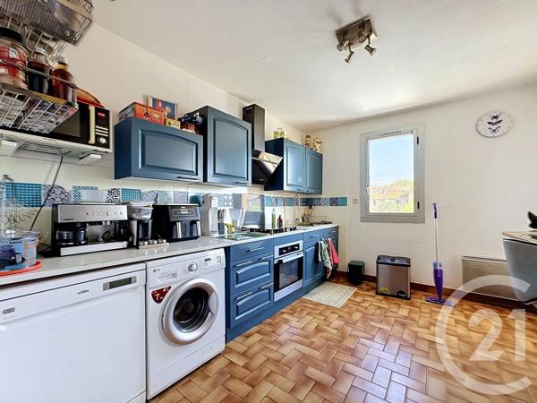 Appartement T4 à vendre  4 pièces - 83,78 m 2   AGDE  - 34