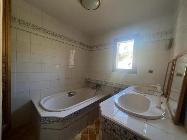 Maison individuelle T5 - Pierrevert - Réf. G34