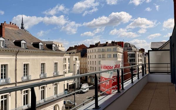 Appartement à vendre    4 pièces • 106,05 m2 Nantes