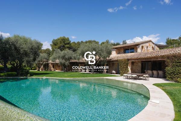 Propriété 14 pièces à vendre La Colle sur Loup - 06480 / Réf: 1124