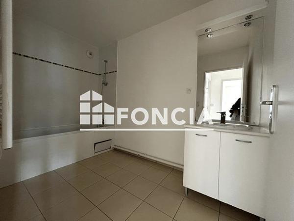 À vendre Appartement 3 pièces 63 m² - Corbeil-essonnes 91100