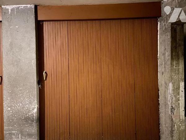 AURILLAC dans un ensemble immobilier garage à vendre, centre ville
Bien vendu soumis au statut ...