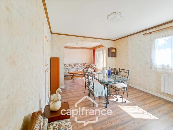 Maison avec sous sol total 6 pièces LE CHATELET (18)