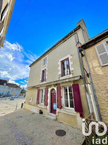 Maison de ville 7 pièces de 142 m² à Montmorillon (86500)