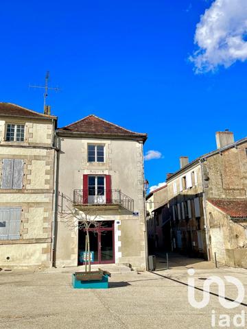 Maison de ville 7 pièces de 142 m² à Montmorillon (86500)