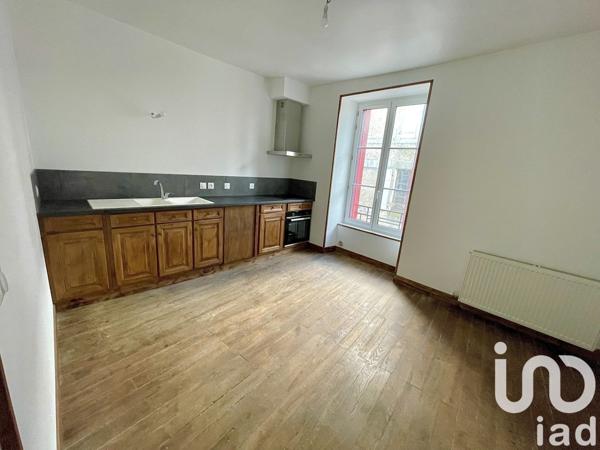 Maison de ville 7 pièces de 142 m² à Montmorillon (86500)