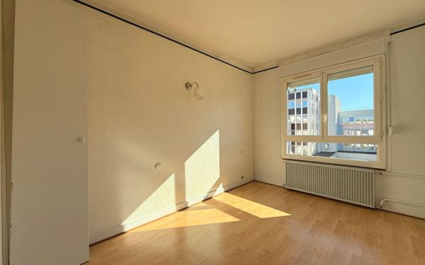 Appartement à vendre    3 pièces • 60,80 m2 Dijon