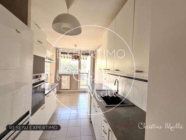 Versailles (78000) VERSAILLES Montreuil - Appartement 3 pièces 74 m² avec Balcon - Parking - Cave - Ascenseur