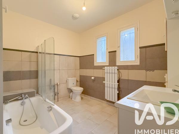 Maison à vendre 4 pièces 127 m² Saint-Maximin-la-Sainte-Baume
