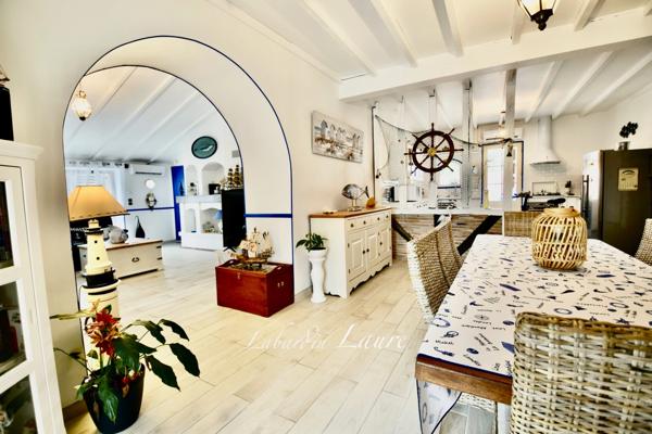 Maison en pierre de 155m2, 4 chambres, à BIRAC SUR TREC (47)