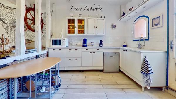 Maison en pierre de 155m2, 4 chambres, à BIRAC SUR TREC (47)
