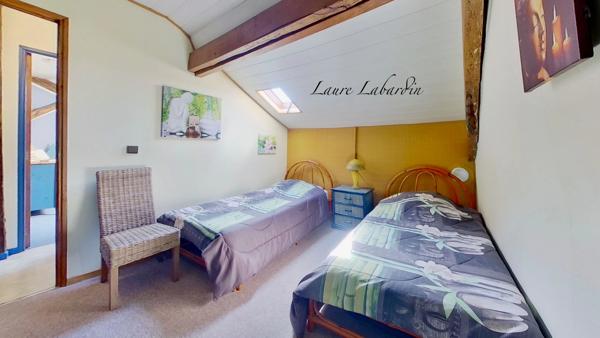Maison en pierre de 155m2, 4 chambres, à BIRAC SUR TREC (47)