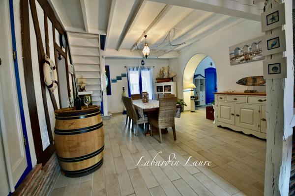 Maison en pierre de 155m2, 4 chambres, à BIRAC SUR TREC (47)