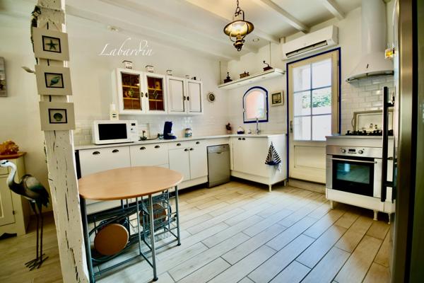 Maison en pierre de 155m2, 4 chambres, à BIRAC SUR TREC (47)