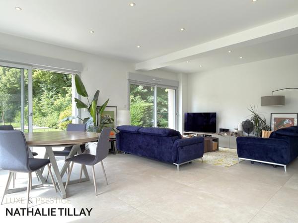 Maison d'architecte de 2021 , a vendre , a  SAINT JEAN DE BRAYE , exclusivite