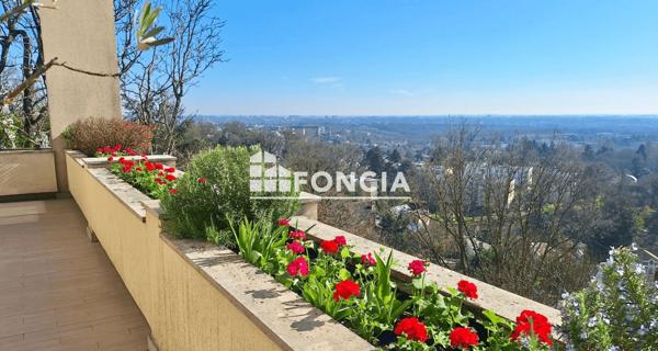 À vendre Maison 9 pièces 267 m² - Le Plessis-robinson 92350