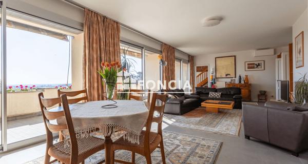 À vendre Maison 9 pièces 267 m² - Le Plessis-robinson 92350