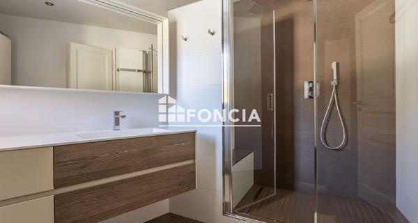 À vendre Maison 9 pièces 267 m² - Le Plessis-robinson 92350