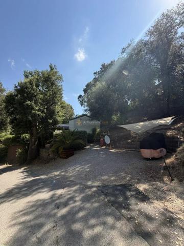 Vente                                                      Terrain
                        
                                         252 m2                     à Fréjus